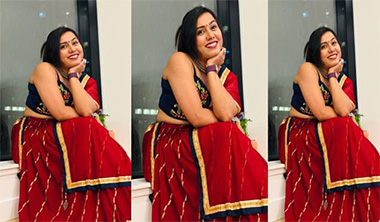 Hot Indian Aunty Pussy Fuck Teased with Sexy Expressions